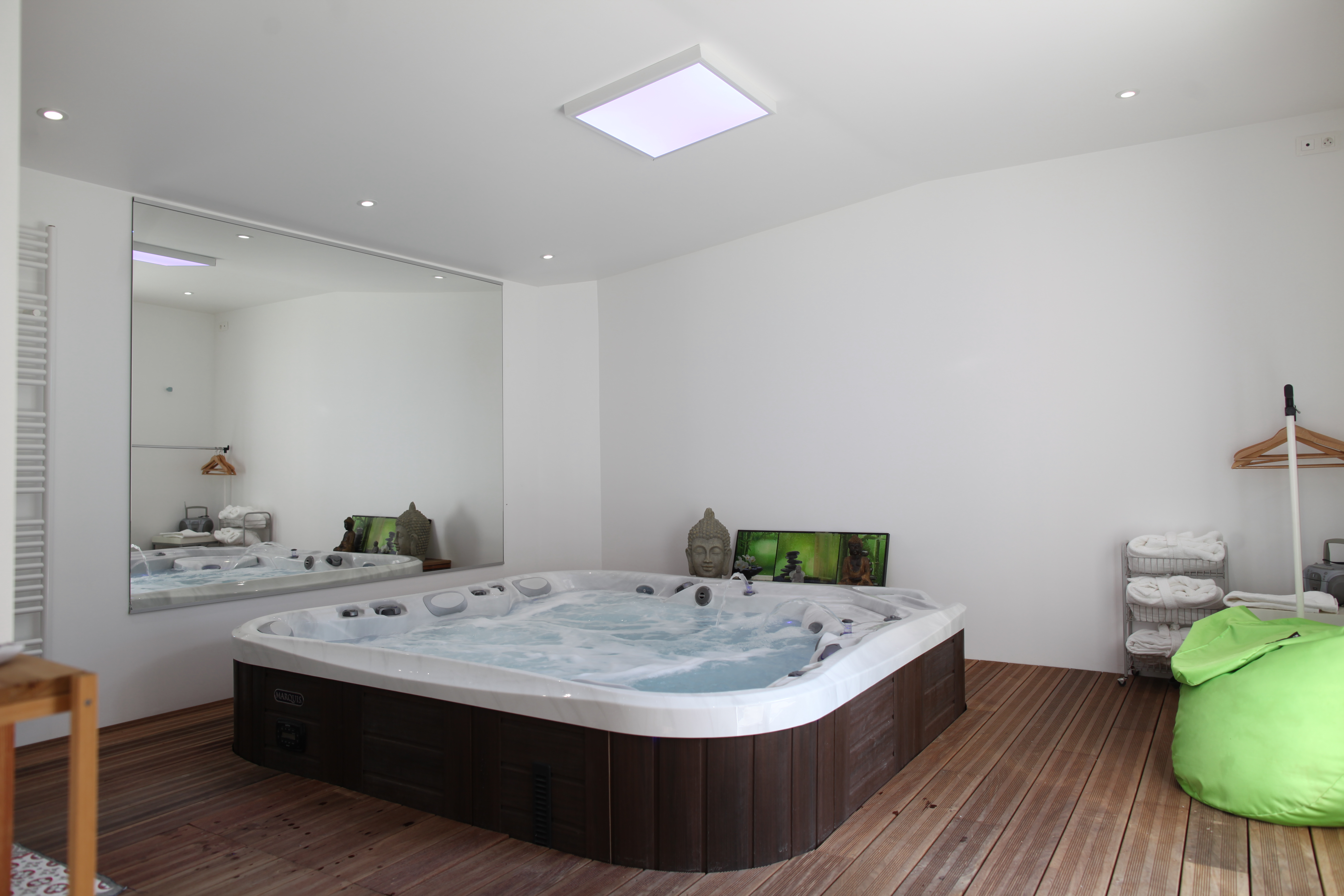 Gîte SPA ouvert de 10H à 22H avec règlement d'utilisation